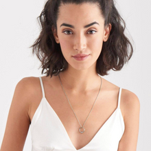 Load image into Gallery viewer, Ania Haie Modern Circle Necklace