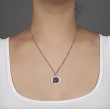 Load image into Gallery viewer, Pyrrha Endless Love Talisman