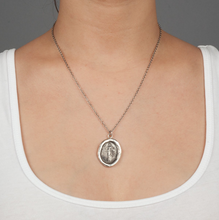 Load image into Gallery viewer, Pyrrha Festive Spirit Talisman