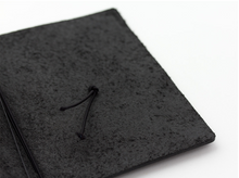 Load image into Gallery viewer, TRAVELER'S NOTEBOOK PASSPORT LEATHER JOURNAL - BLACK
