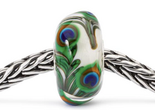 Load image into Gallery viewer, Trollbeads Glass PREHNITE PEACOCK