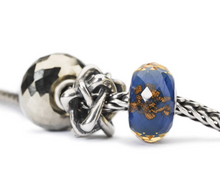 Load image into Gallery viewer, Trollbeads Blue Twinkle