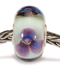 Load image into Gallery viewer, Trollbeads Antique Flower Glass bead
