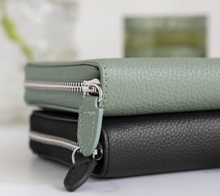 Load image into Gallery viewer, Filofax Norfolk Pocket Black Compact Zip-2026
