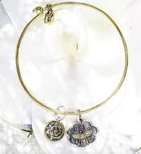 Load image into Gallery viewer, Waxing Poetic Brass Bangle

