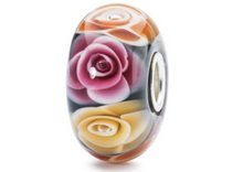 Load image into Gallery viewer, Trollbeads Glass ROSES FOR MOM
