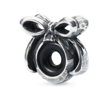 Load image into Gallery viewer, Trollbeads Bow Spacer
