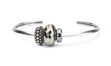 Load image into Gallery viewer, Trollbeads Sweet Berries Spacer
