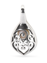 Load image into Gallery viewer, Trollbeads Soft Winds of Change Pendant
