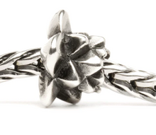 Load image into Gallery viewer, Trollbeads Lotus
