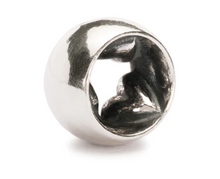 Load image into Gallery viewer, Trollbeads Love Within No Engraving
