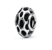 Load image into Gallery viewer, Trollbeads Beehive Spacer
