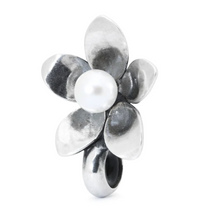 Load image into Gallery viewer, Trollbeads Anemone Spacer
