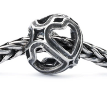 Load image into Gallery viewer, Trollbeads Symphony of Hearts
