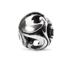Load image into Gallery viewer, Trollbeads Freedom Feather
