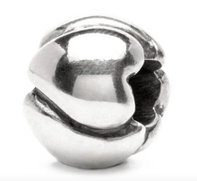 Load image into Gallery viewer, Trollbeads Hearts, Big Bead
